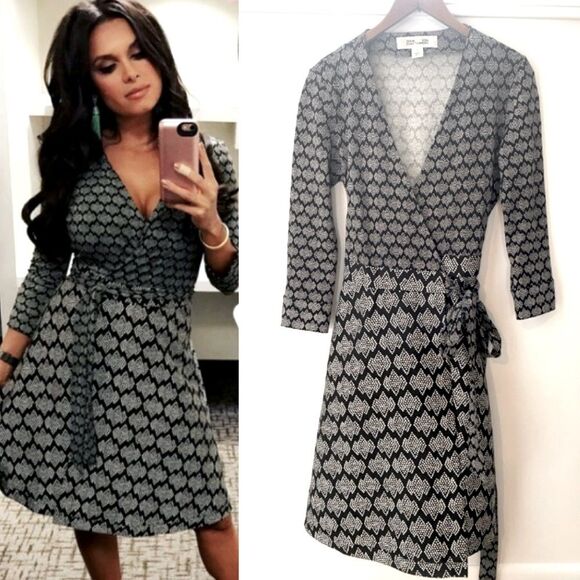 DIANE VON FURSTENBERG Amelia Wrap Dress Sz 4 Fit & Flare Black Geo Print Retro - Picture 1 of 13